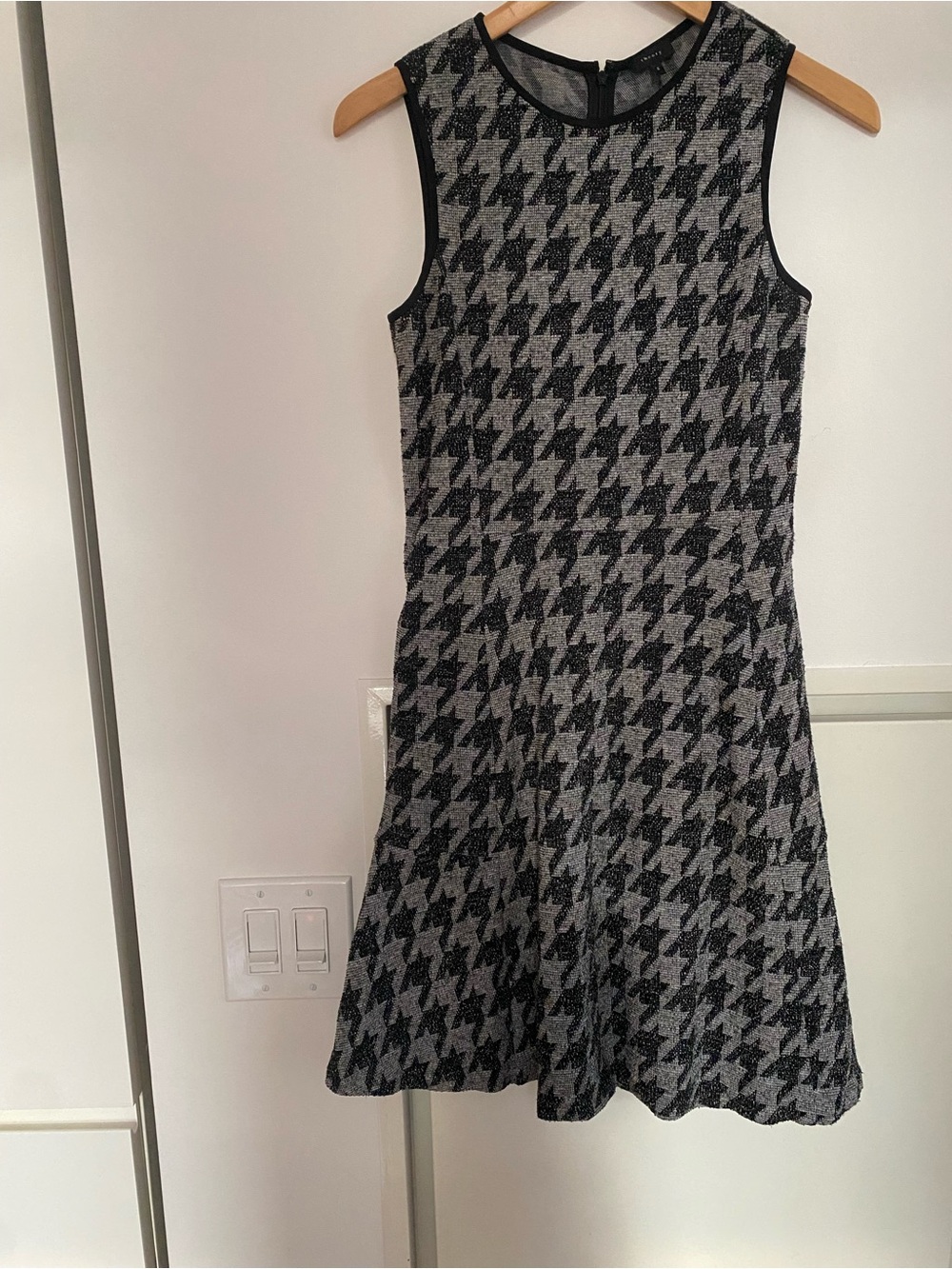 Sleeveless Houndstooth A-Line Theory Dress in Black and Gray